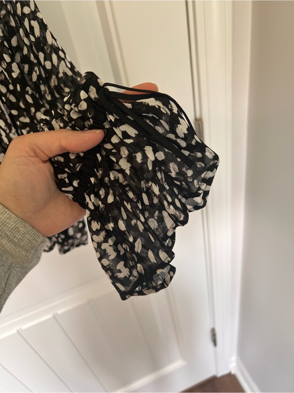 NWT - The Kooples Viscose Printed Grunge Leopard Sheer Blouse - Size 1 / S - Picture 5 of 8